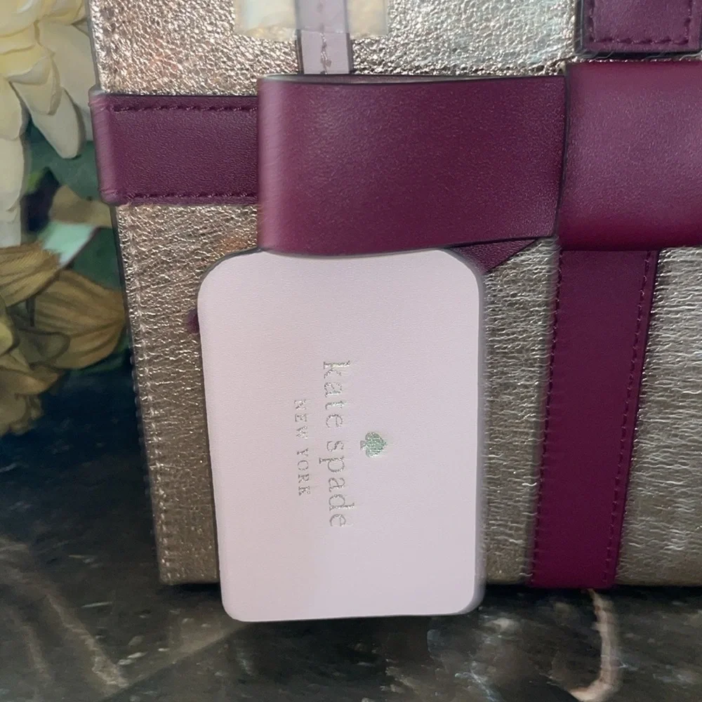 NWT Kate Spade Wrapping Party Gift Box Crossbody Bag Glittering Rose Meta $359 - Picture 9 of 12